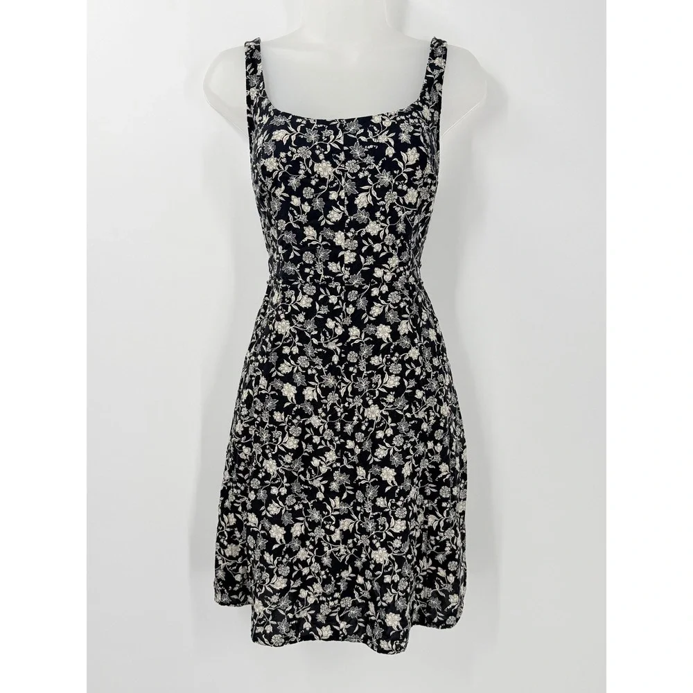 Old Navy Garden Floral Mini Dress Pockets womens sz L 90s Grunge Flirty feminine